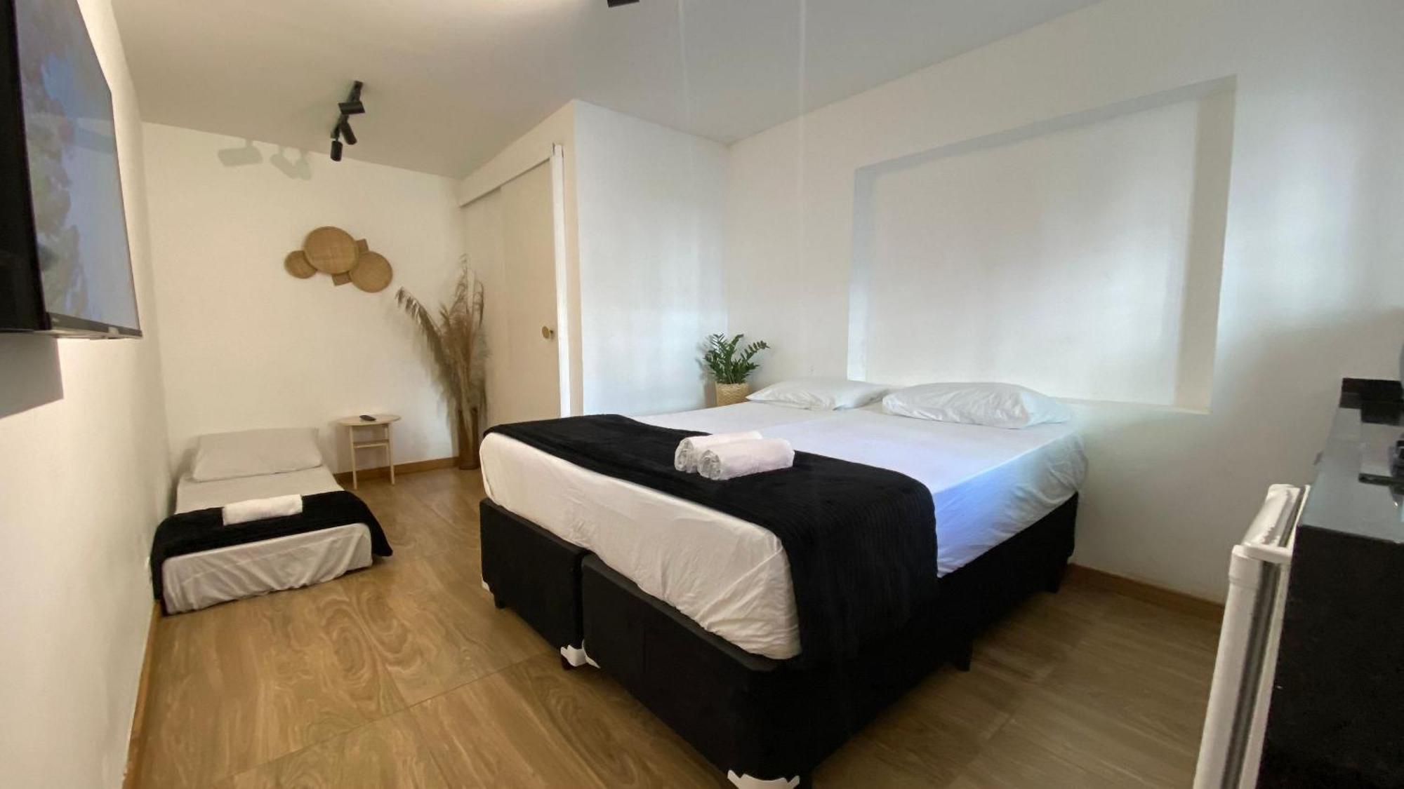 Studios E Quartos Privativos Na Chacara Santo Antonio Сан-Паулу Екстер'єр фото